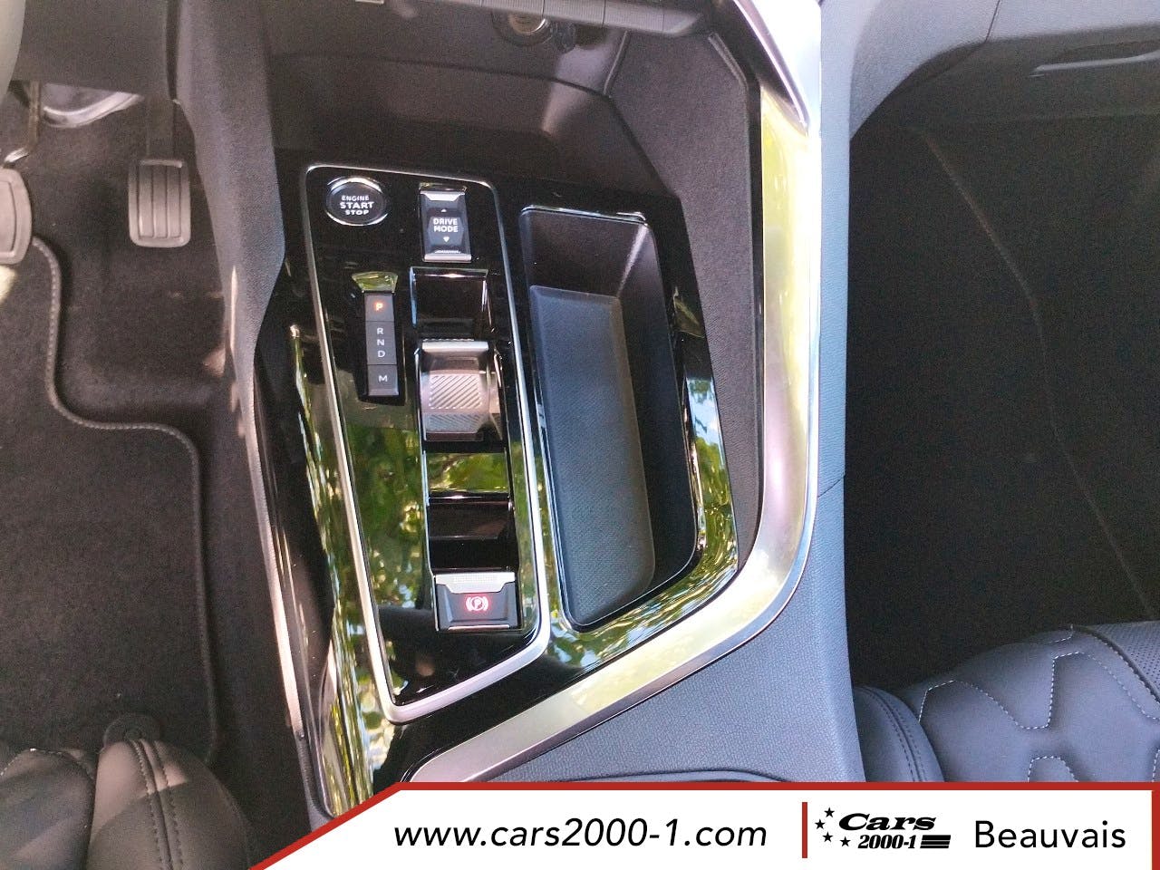 Peugeot 3008  Hybrid 136 e-DCS6 Allure Pack occasion - Photo 23