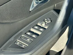 Peugeot 408  130 ch S&S EAT8 Allure Pack JTES 19" / GPS / CAMERA 360 / sieges chauffants occasion - Photo 13