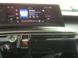 Peugeot 5008 Hybrid 145 ch e-DCS6 Allure occasion - Photo 4