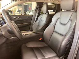 Volvo XC60  T6 Recharge AWD 253 ch + 145 ch Geartronic 8 Ultimate Style Chrome occasion - Photo 19