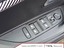 Peugeot 2008  Hybrid 136 e-DCS6 Allure occasion - Photo 6