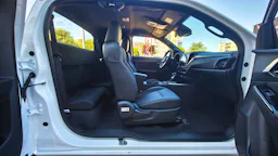 Isuzu D-Max SPACE CABINE A/T PRESTIGE occasion - Photo 6