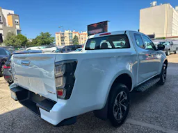 Isuzu D-Max NOUVEAU 2.2L SPACE PRESTIGE occasion - Photo 8