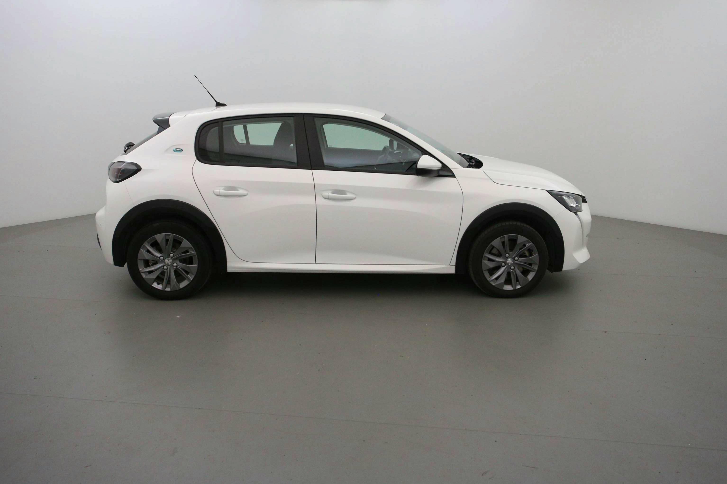 Peugeot 208  ELECTRIQUE 50 KWH 136 ACTIVE BUSINESS R occasion - Photo 4