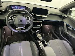 Peugeot 2008 NOUVEAU  Hybrid 145 e-DCS6 GT occasion - Photo 11