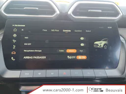 MG ZS  1.5 L Hybrid+ 197 ch Comfort occasion - Photo 25