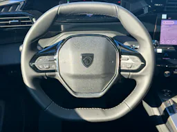 Peugeot 408  130 ch S&S EAT8 Allure Pack SIEGE CHAUFFANT / GPS / CAMERA DE RECUL occasion - Photo 21