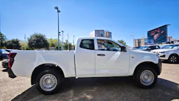 Isuzu D-Max NOUVEAU 2.2L SPACE B-STRONG BOITE MANUELLE occasion - Photo 4