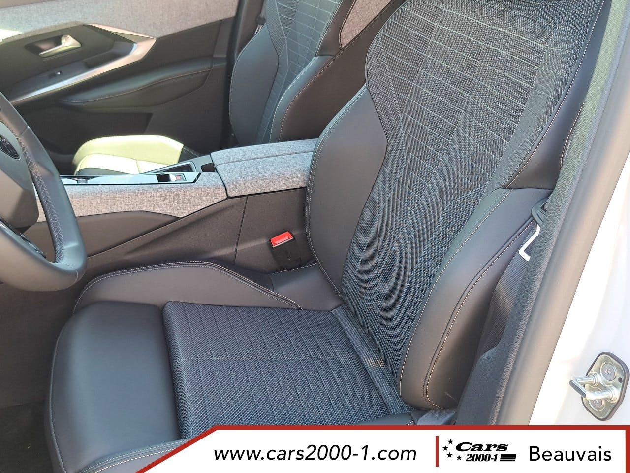 Peugeot 3008  Hybrid 136 e-DCS6 Allure occasion - Photo 7