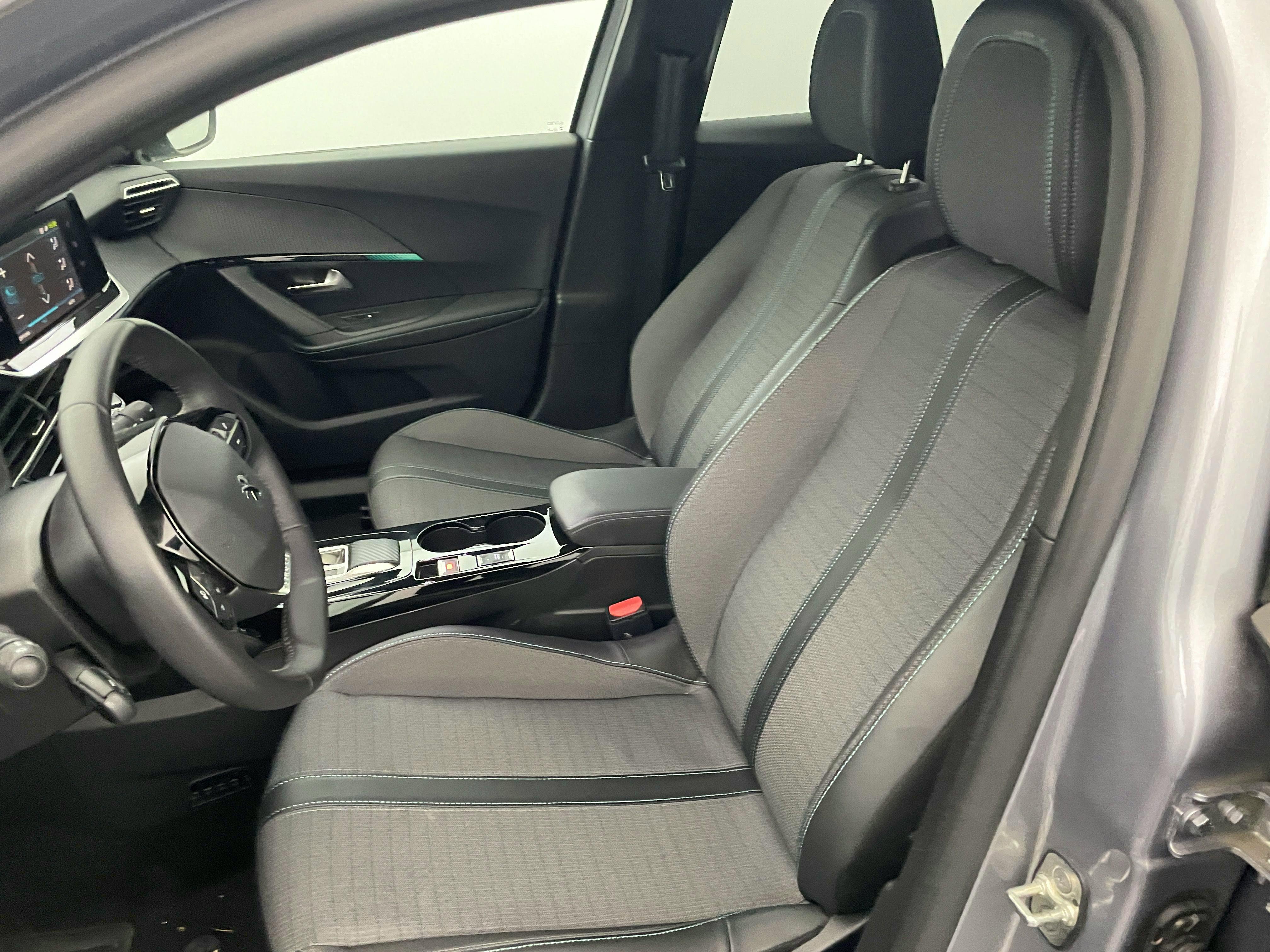 Peugeot e-2008  136 ch Allure occasion - Photo 9