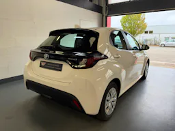 Toyota Yaris Hybride  116h France - AFFAIRE 2PL AVEC TVA occasion - Photo 4