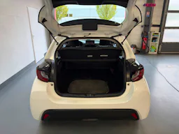 Toyota Yaris Hybride  116h France - AFFAIRE 2PL AVEC TVA occasion - Photo 7
