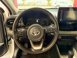 Toyota Yaris Hybride  116h France - AFFAIRE 2PL AVEC TVA occasion - Photo 9