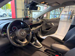 Toyota Yaris Hybride  116h France - AFFAIRE 2PL AVEC TVA occasion - Photo 13