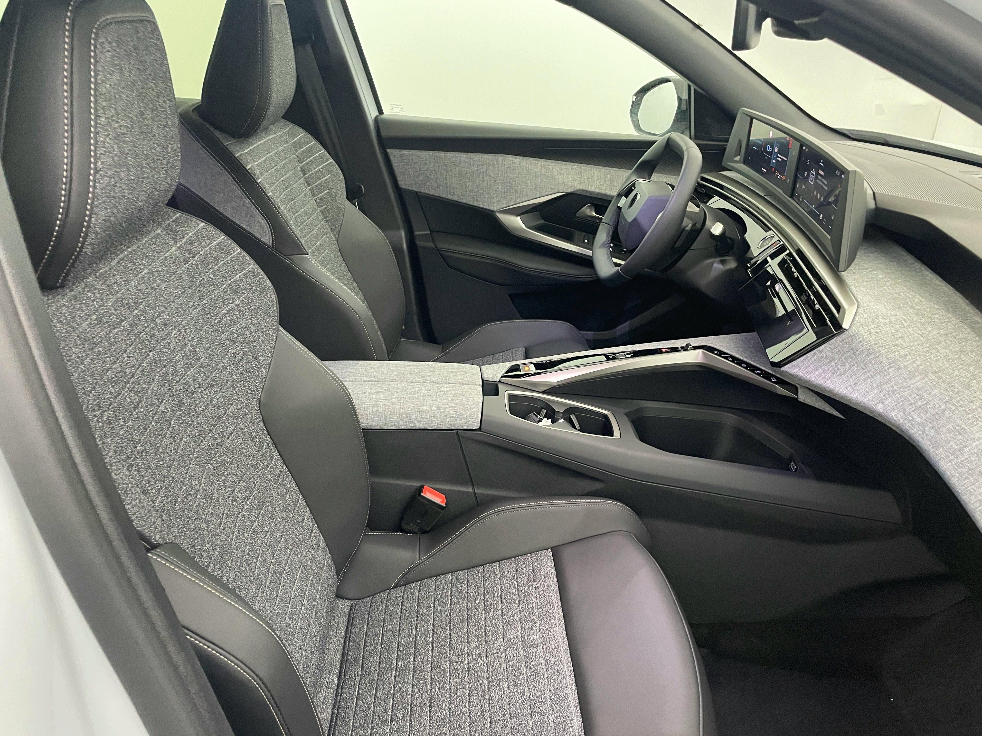Peugeot 3008 NOUVEAU  Hybrid 145 e-DCS6 Allure occasion - Photo 13