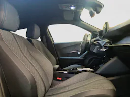 Peugeot 2008 Hybrid 145 e-DCS6 Allure occasion - Photo 13