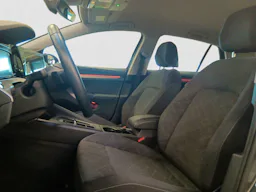 Volkswagen Golf  1.0 eTSI OPF 110 DSG7 Life Plus occasion - Photo 8