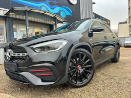 Mercedes Benz Classe GLA  200 d 8G-DCT AMG Line edition 1 toit pano occasion - Photo 1