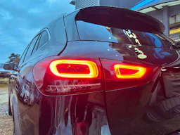 Mercedes Benz Classe GLA  200 d 8G-DCT AMG Line edition 1 toit pano occasion - Photo 12