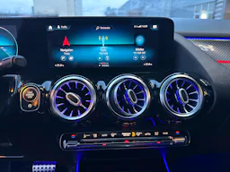 Mercedes Benz Classe GLA  200 d 8G-DCT AMG Line edition 1 toit pano occasion - Photo 25