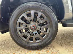 Isuzu D-Max CREW CABINE A/T NITRO SPORT 2.2l BVA8 occasion - Photo 11