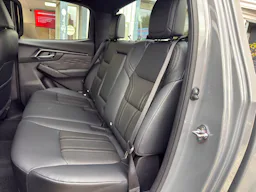 Isuzu D-Max  CREW CABINE A/T NITRO SPORT 2.2l BVA8 occasion - Photo 17