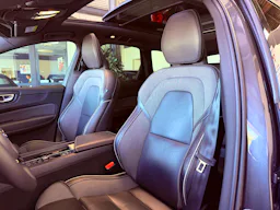 Volvo XC60  T6 AWD Hybride rechargeable 253 ch+145 ch Geartronic 8 Plus Style Dark occasion - Photo 15