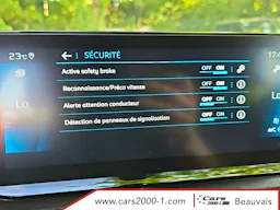 Peugeot 3008 Hybrid 136 e-DCS6 Allure Pack occasion - Photo 19